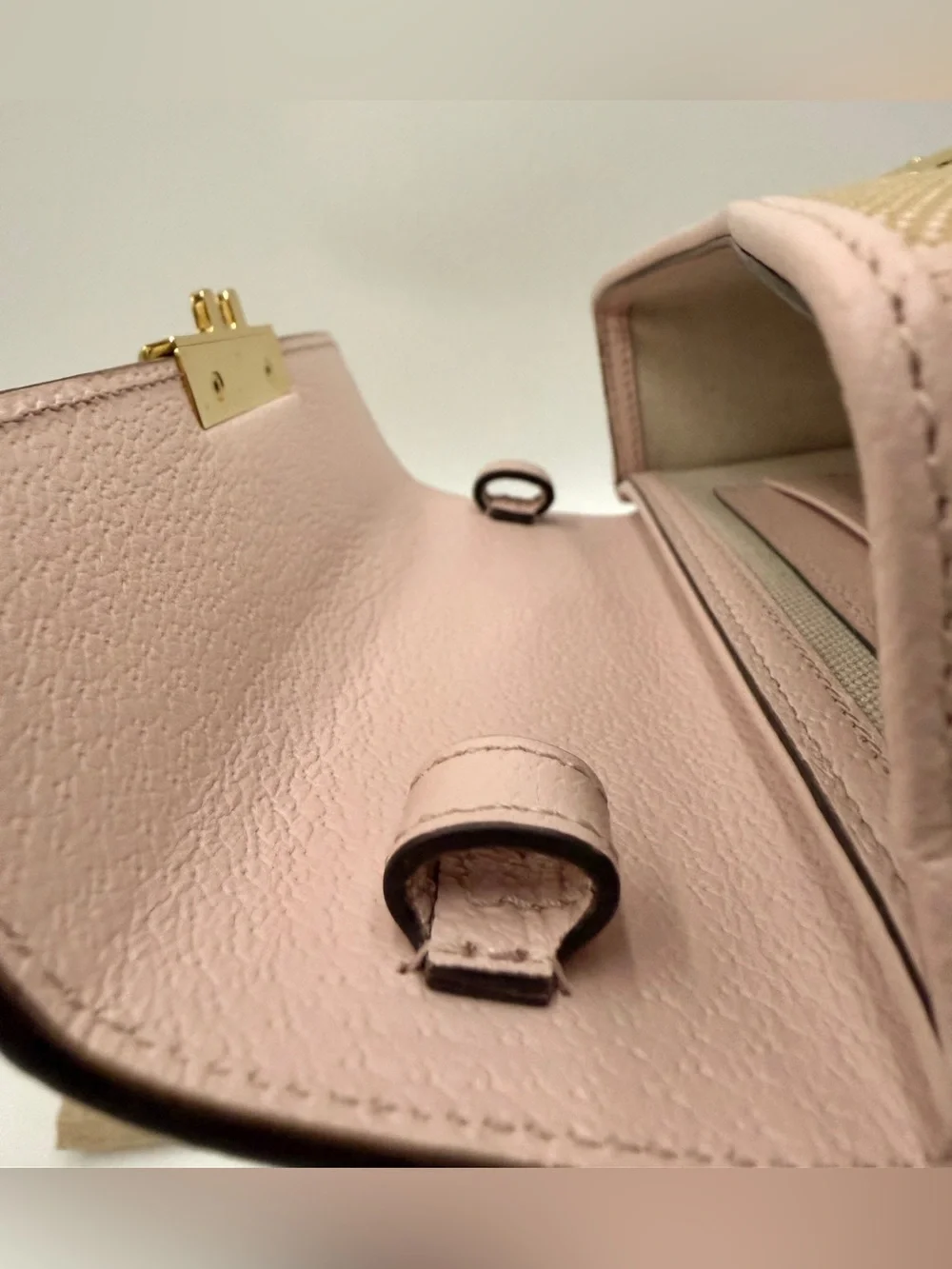 Gucci Padlock Jumbo GG Mini Calfskin Top Handle Shoulder Bag Perfect Pink /Beige